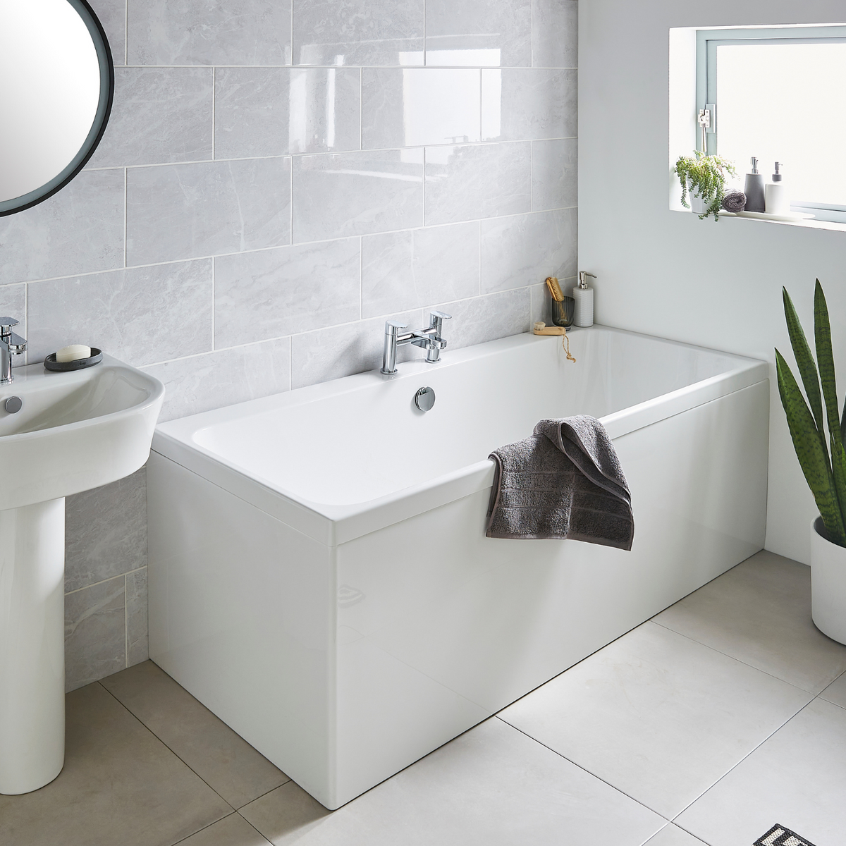 Kartell UK Eklipse Square Bathroom Suite with Refine Bath