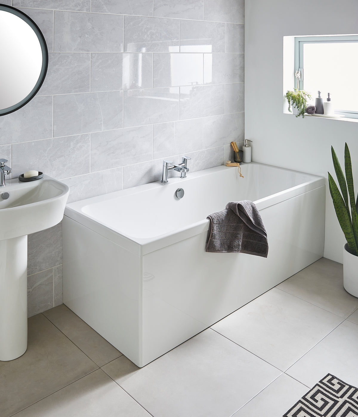 Kartell UK Eklipse Round Shower Bath Suite with Refine Duo Bath without Vanity Unit