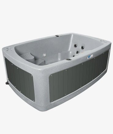 Hot Tub - serenebathrooms