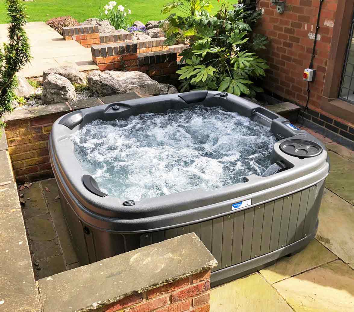 Rotospa DuraSpa S160 6 Person Hot Tub