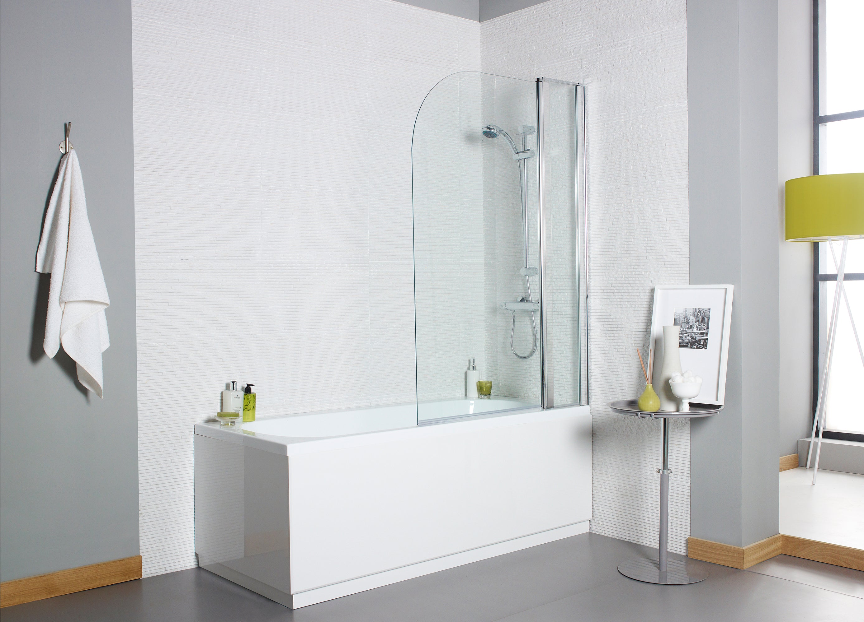 Kartell UK Koncept Straight Screen Square Edge Shower Bath