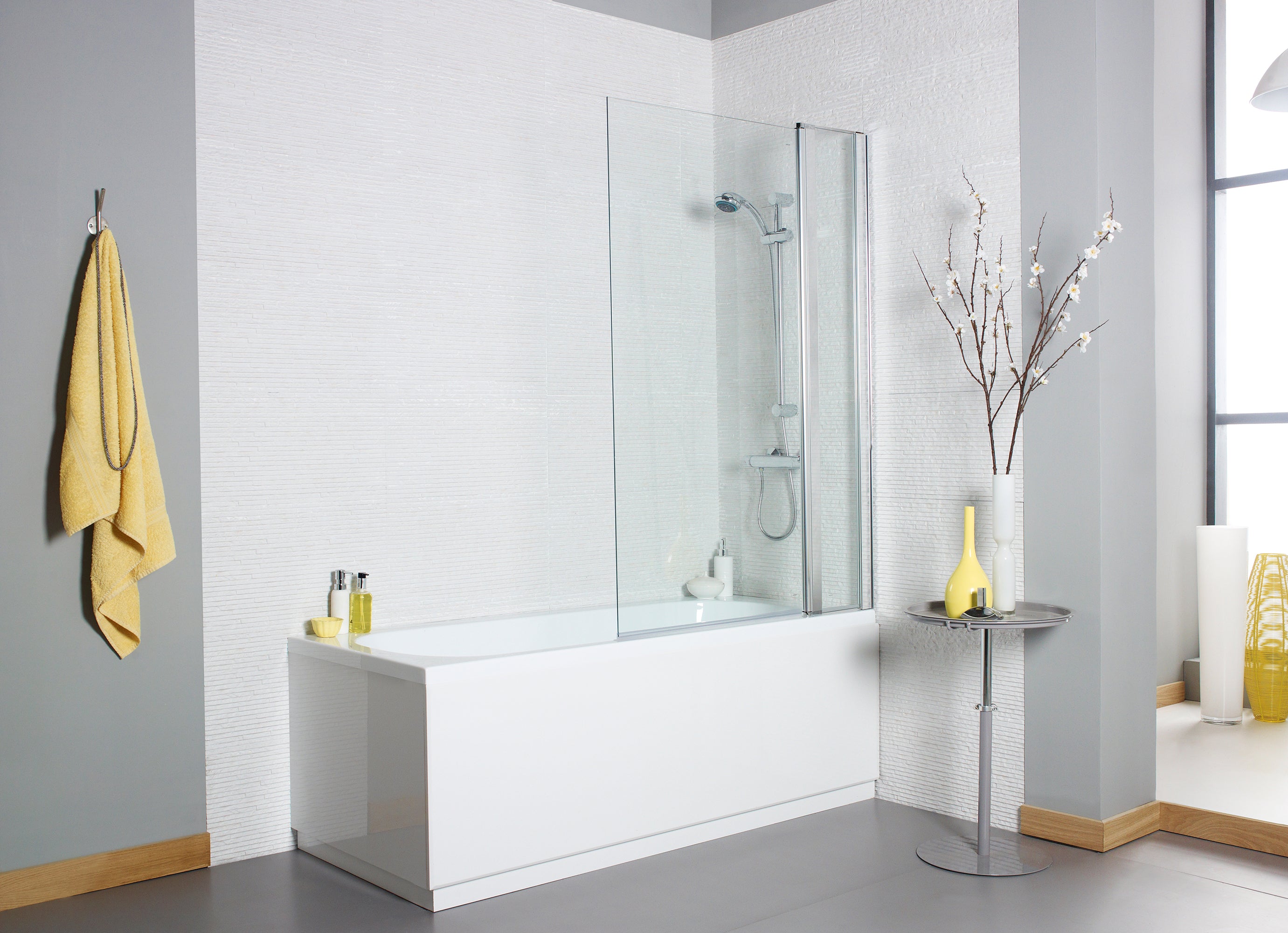 Kartell UK Koncept Straight Screen Square Edge Shower Bath