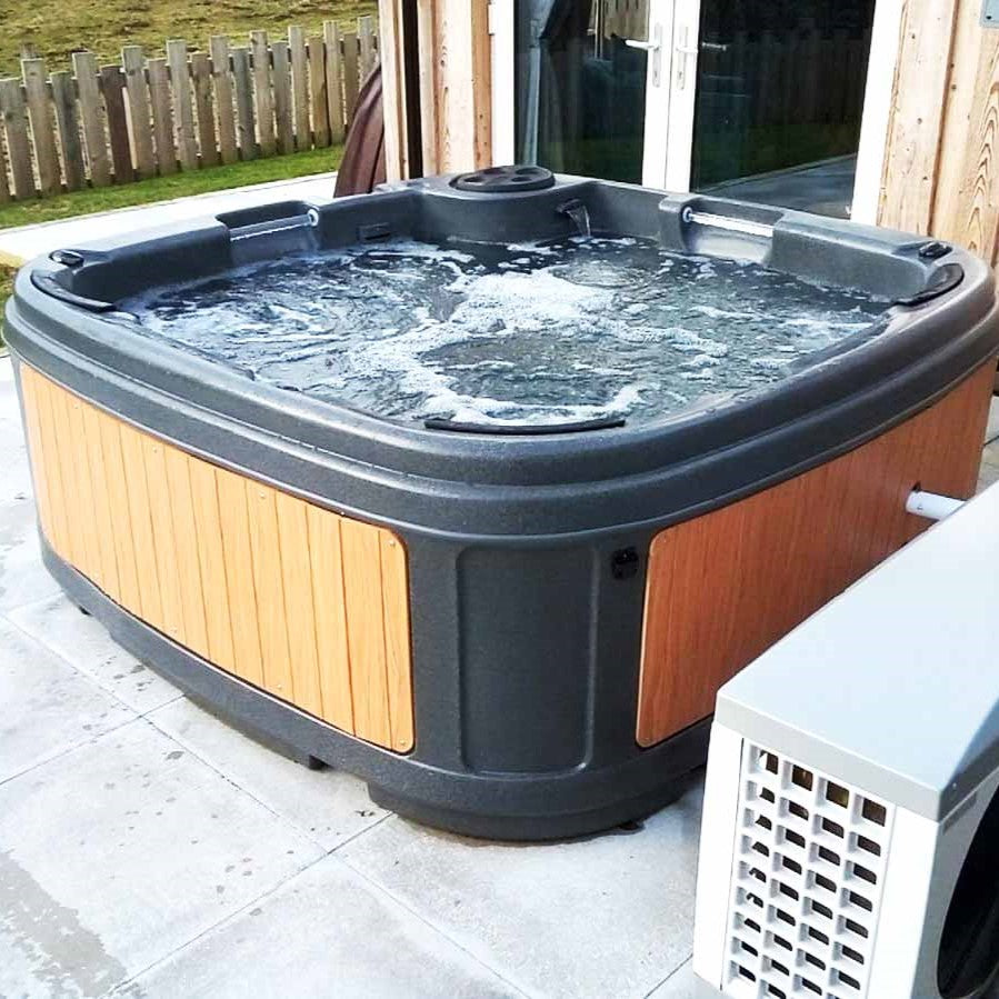 Rotospa 5 - 6 Person Hot Tub - DuraSpa S380