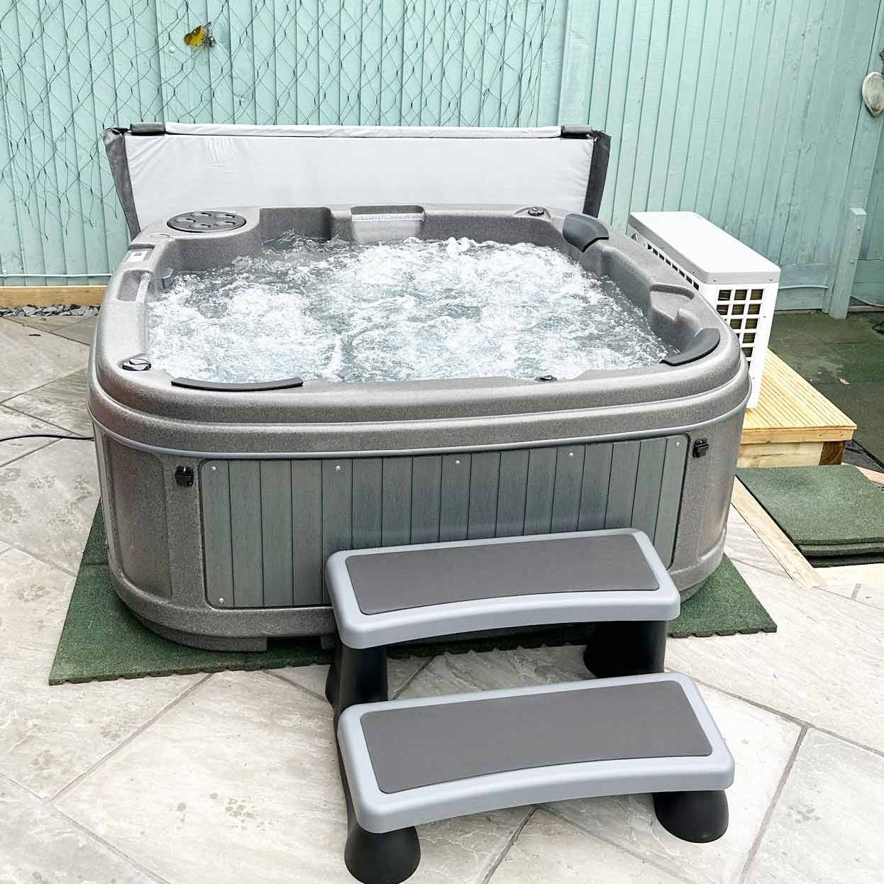 Rotospa 5 - 6 Person Hot Tub - DuraSpa S380